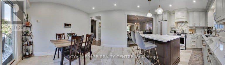 3102 NAWBROOK ROAD, Mississauga (Applewood), Ontario, L4X2V5