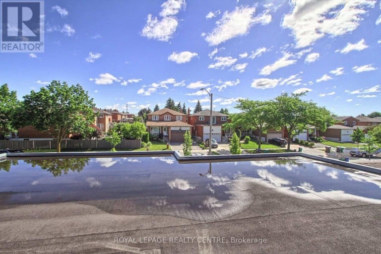3102 NAWBROOK ROAD, Mississauga (Applewood), Ontario, L4X2V5
