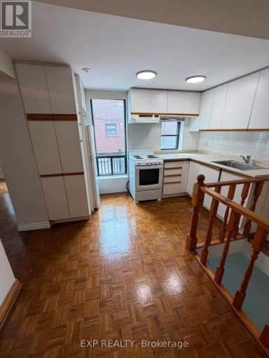 3 - 677 DURIE STREET, Toronto (Runnymede-Bloor West Village), Ontario, M6S3H4