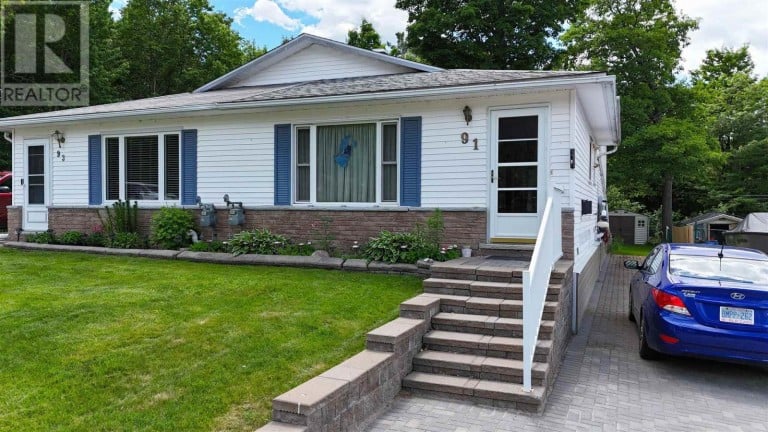 91 Beckett Blvd, Elliot Lake, Ontario (id Sm261475)