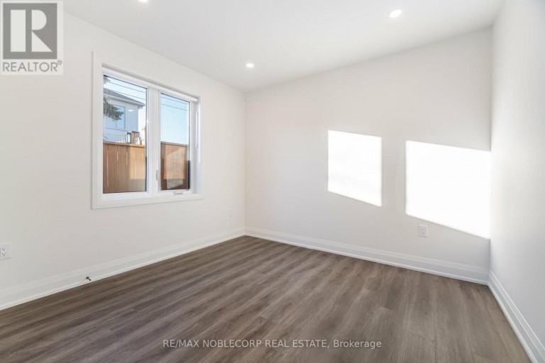 G-SUITE - 16 LITTLE BOULEVARD, Toronto (Briar Hill-Belgravia), Ontario, M6E4N2