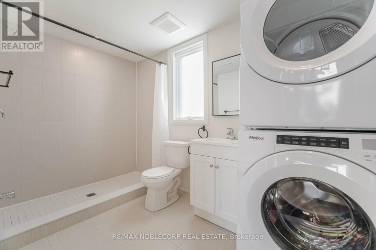 G-SUITE - 16 LITTLE BOULEVARD, Toronto (Briar Hill-Belgravia), Ontario, M6E4N2