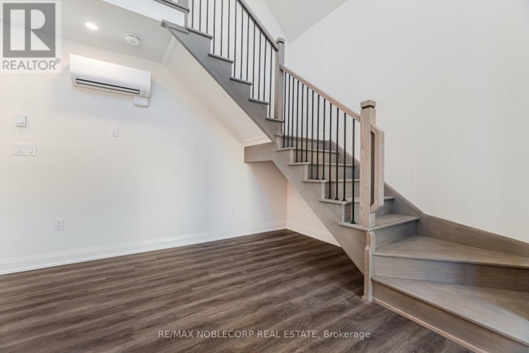 G-SUITE - 16 LITTLE BOULEVARD, Toronto (Briar Hill-Belgravia), Ontario, M6E4N2