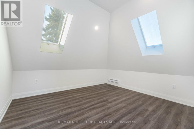 G-SUITE - 16 LITTLE BOULEVARD, Toronto (Briar Hill-Belgravia), Ontario, M6E4N2
