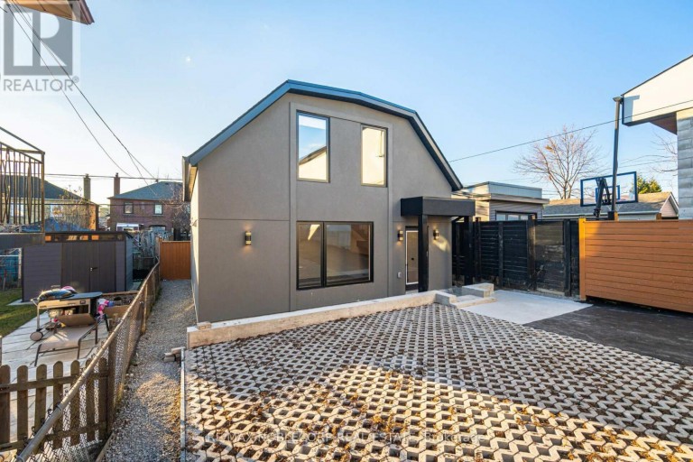 G-SUITE - 16 LITTLE BOULEVARD, Toronto (Briar Hill-Belgravia), Ontario, M6E4N2