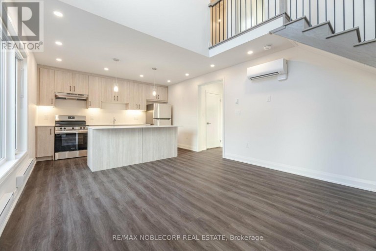 G-SUITE - 16 LITTLE BOULEVARD, Toronto (Briar Hill-Belgravia), Ontario, M6E4N2