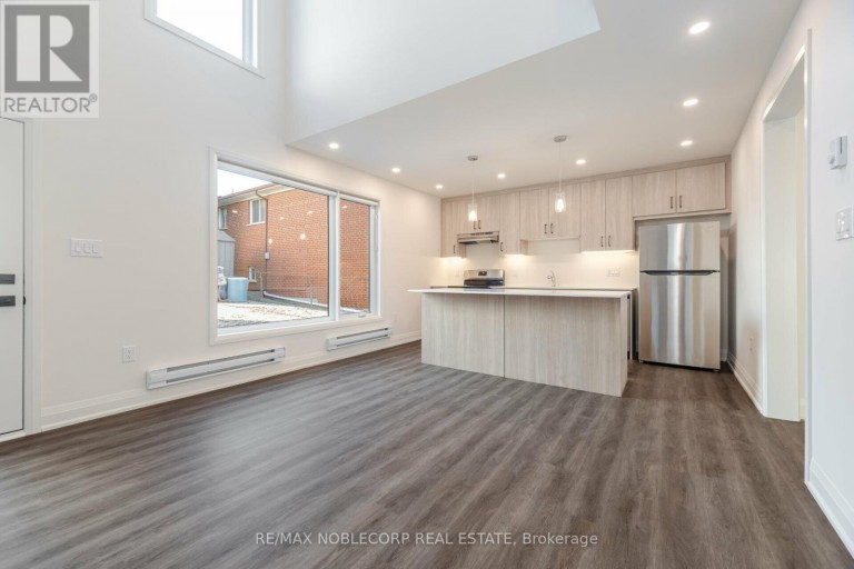 G-SUITE - 16 LITTLE BOULEVARD, Toronto (Briar Hill-Belgravia), Ontario, M6E4N2