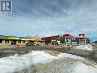 405 MAIN STREET E Minto Ontario photo 3