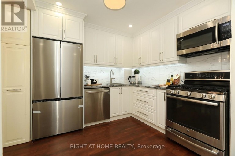 6 SNAPDRAGON DRIVE, Toronto (Pleasant View), Ontario, M2J4X6