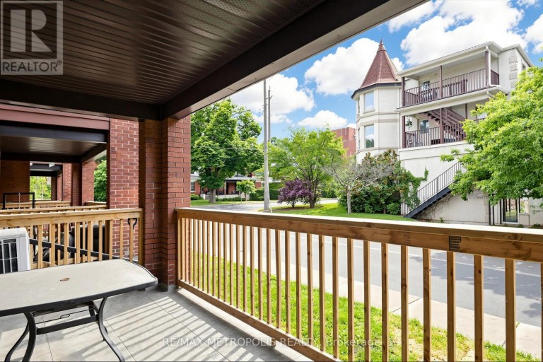 2 - 41 ALBERT STREET, Hamilton (Blakeley), Ontario, L8M2Y1