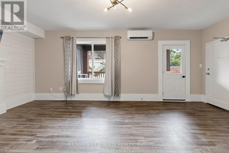 2 - 41 ALBERT STREET, Hamilton (Blakeley), Ontario, L8M2Y1