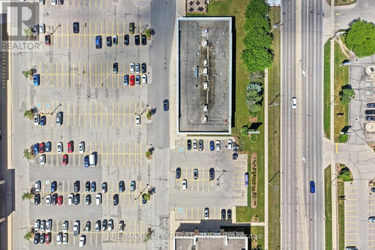B6 - 655 FAIRWAY ROAD S, Kitchener, Ontario, N2C1X4