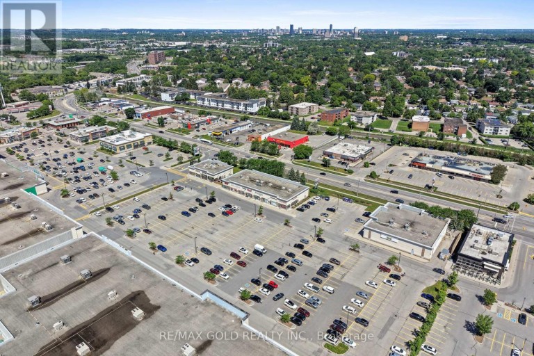 B6 - 655 FAIRWAY ROAD S, Kitchener, Ontario, N2C1X4