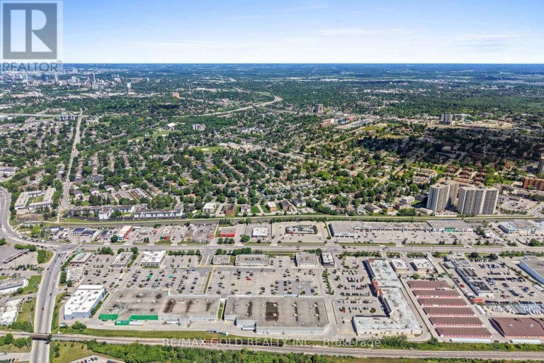 B6 - 655 FAIRWAY ROAD S, Kitchener, Ontario, N2C1X4