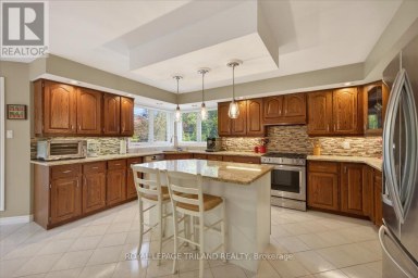 30 THIRLMERE ROAD London North (North A) Ontario photo 15