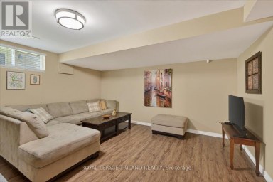 30 THIRLMERE ROAD London North (North A) Ontario photo 28