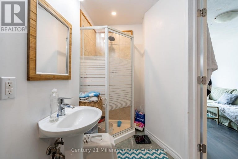 1700 3RD AVENUE E, Owen Sound, Ontario, N4K2L9