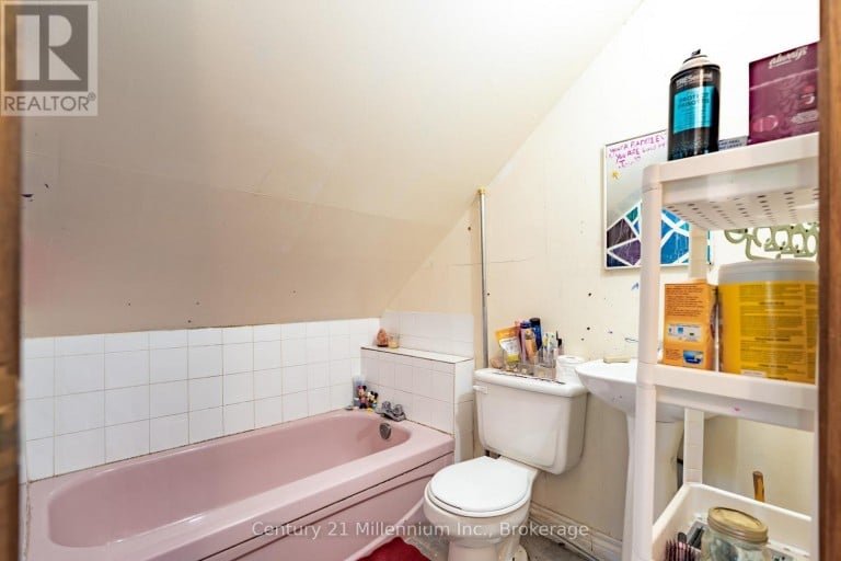 1700 3RD AVENUE E, Owen Sound, Ontario, N4K2L9