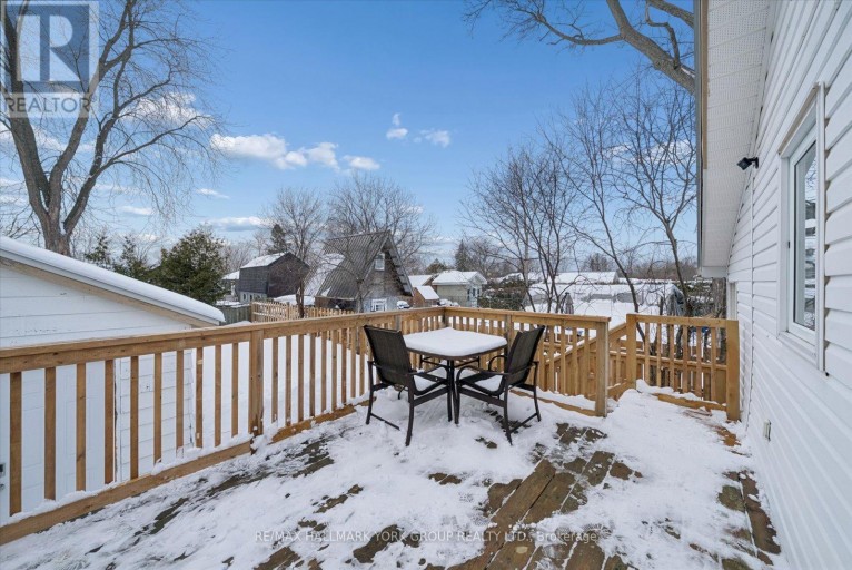 UPPER - 27008 KENNEDY ROAD, Georgina (Historic Lakeshore Communities), Ontario, L0E1S0