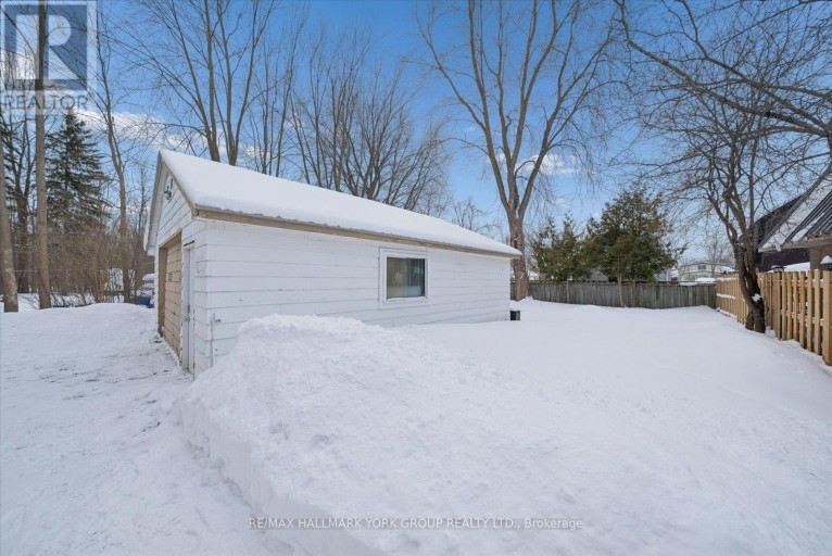 UPPER - 27008 KENNEDY ROAD, Georgina (Historic Lakeshore Communities), Ontario, L0E1S0
