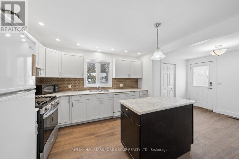 UPPER - 27008 KENNEDY ROAD, Georgina (Historic Lakeshore Communities), Ontario, L0E1S0