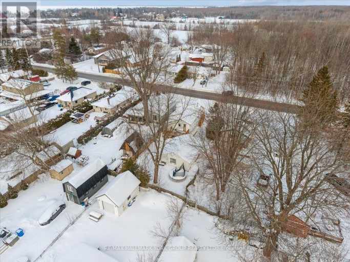 UPPER - 27008 KENNEDY ROAD, Georgina (Historic Lakeshore Communities), Ontario, L0E1S0