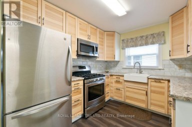 21 MARIAM STREET St. Thomas Ontario photo 7