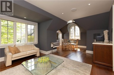 2054 LAKESHORE ROAD E Oakville (FD Ford) Ontario photo 23