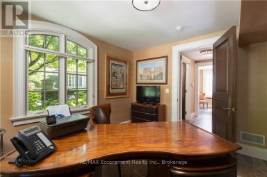 2054 LAKESHORE ROAD E Oakville (FD Ford) Ontario photo 38