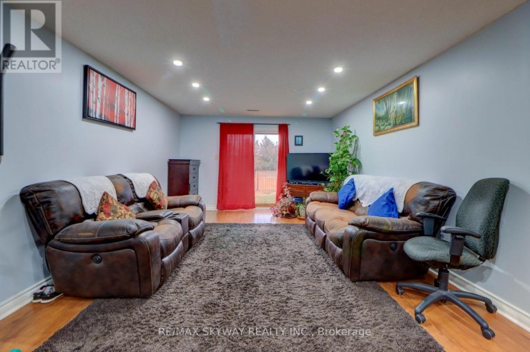 282B BROCK STREET W, Uxbridge, Ontario, L9P1G1