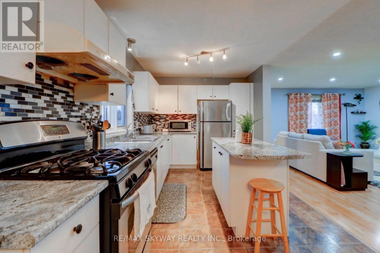 282B BROCK STREET W, Uxbridge, Ontario, L9P1G1