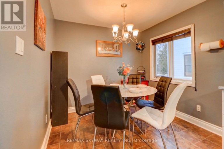 282B BROCK STREET W, Uxbridge, Ontario, L9P1G1