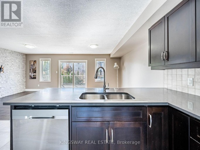 15 - 275 OLD HURON ROAD E, Kitchener, Ontario, N2R1P9