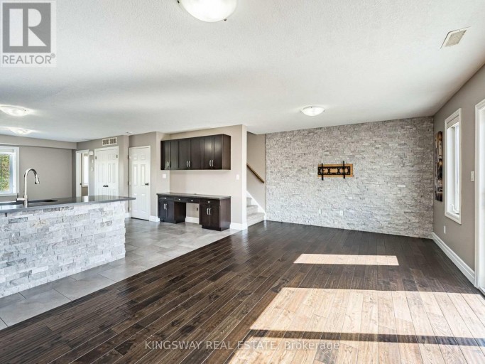 15 - 275 OLD HURON ROAD E, Kitchener, Ontario, N2R1P9