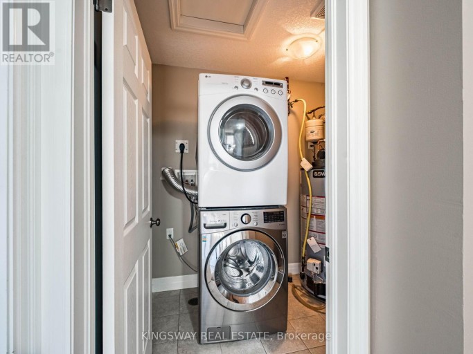 15 - 275 OLD HURON ROAD E, Kitchener, Ontario, N2R1P9