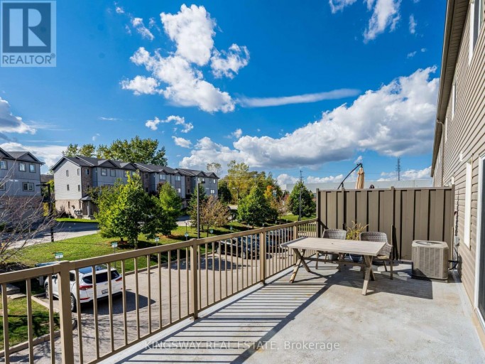 15 - 275 OLD HURON ROAD E, Kitchener, Ontario, N2R1P9
