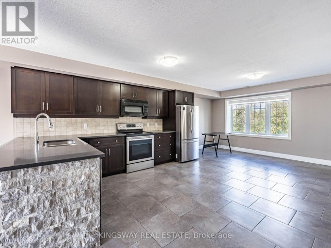 15 - 275 OLD HURON ROAD E, Kitchener, Ontario, N2R1P9
