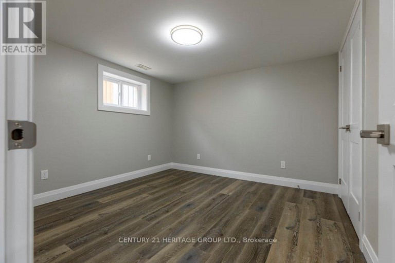 LOWER - 291 EAST 24TH STREET, Hamilton (Burkholme), Ontario, L8V2Y7
