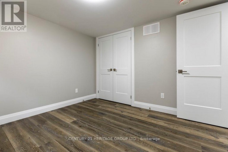 LOWER - 291 EAST 24TH STREET, Hamilton (Burkholme), Ontario, L8V2Y7