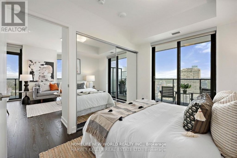 4108 ENSUITE - 11 WELLESLEY STREET W, Toronto (Bay Street Corridor), Ontario, M4Y0G4