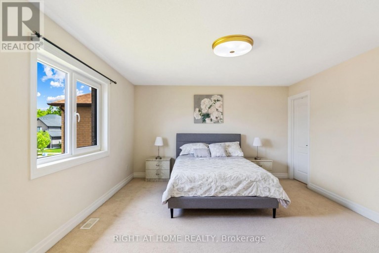 878 ZAIFMAN CIRCLE, London North (North B), Ontario, N5X0M9