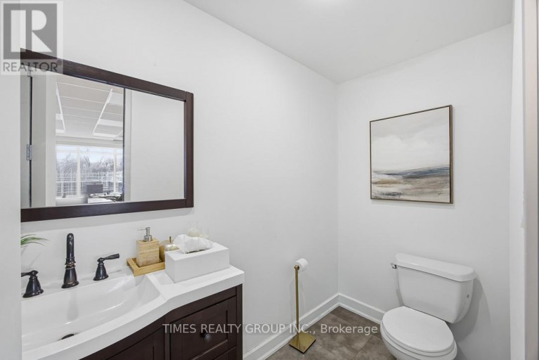 400 - 801 EGLINTON AVENUE W, Toronto (Forest Hill South), Ontario, M5N1E3