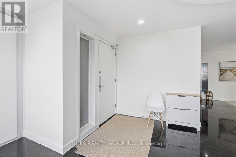 400 - 801 EGLINTON AVENUE W, Toronto (Forest Hill South), Ontario, M5N1E3