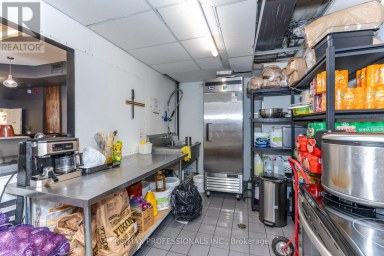 495 BLOOR STREET W Toronto (University) Ontario photo 20