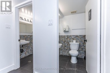 495 BLOOR STREET W Toronto (University) Ontario photo 23