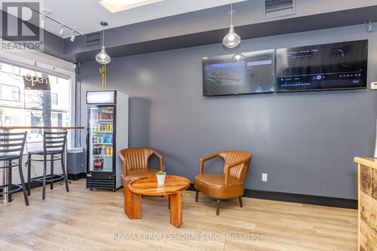 495 BLOOR STREET W, Toronto (University), Ontario, M5S1Y2