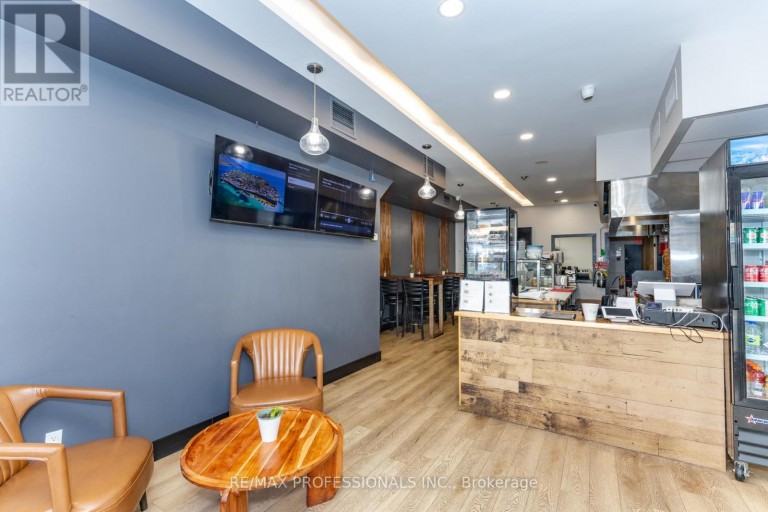 495 BLOOR STREET W, Toronto (University), Ontario, M5S1Y2