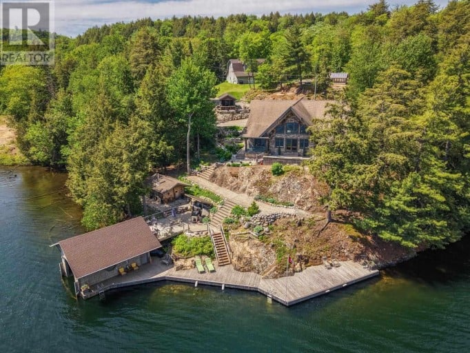 358 Mccarrel Lake Rd, Macdonald Meredith Aberdeen Additional, Ontario (id Sm261491)