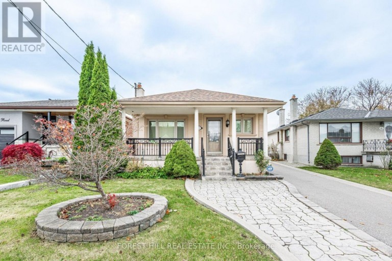 159 SPALDING ROAD, Toronto (Downsview-Roding-CFB), Ontario, M3K1K3