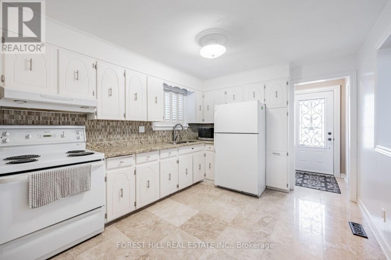 159 SPALDING ROAD, Toronto (Downsview-Roding-CFB), Ontario, M3K1K3